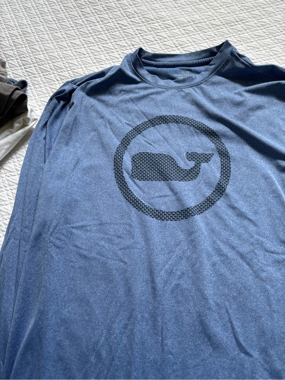 Vineyard Vines Navy Blue Long-Sleeve Tee with Whale Graphic